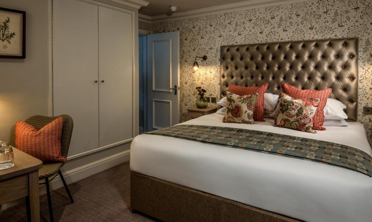 The Millstone, Mellor Hotel Blackburn  Eksteriør billede A bedroom at The Swan