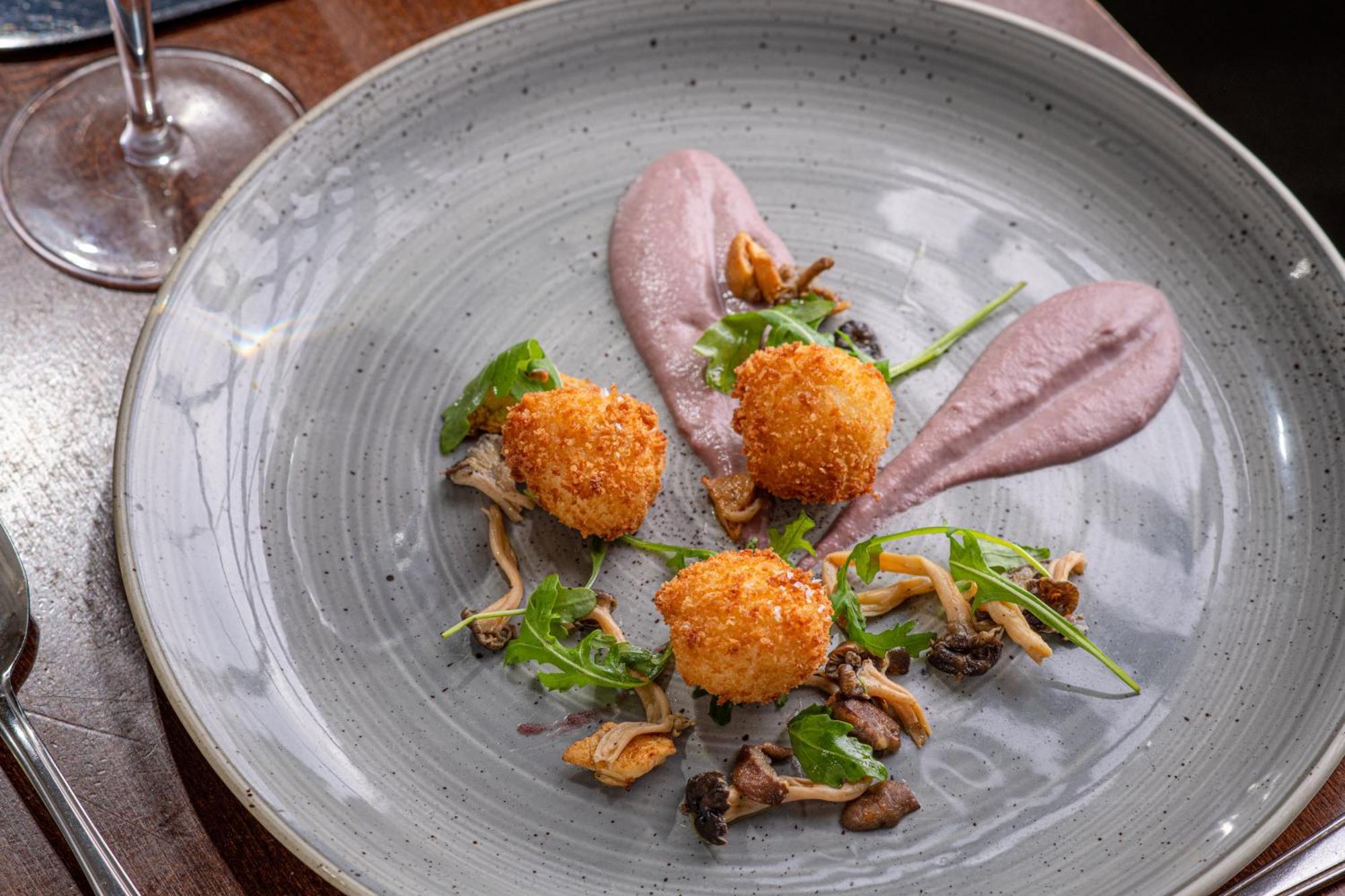 The Millstone, Mellor Hotel Blackburn  Eksteriør billede A dish at the restaurant