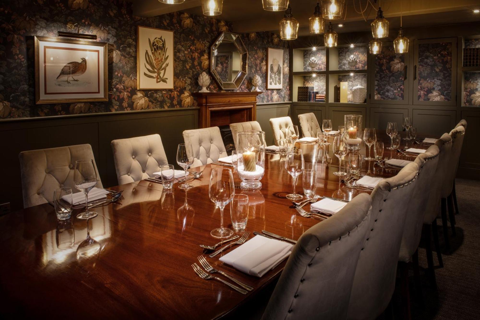 The Millstone, Mellor Hotel Blackburn  Eksteriør billede The private dining room at The Ivy