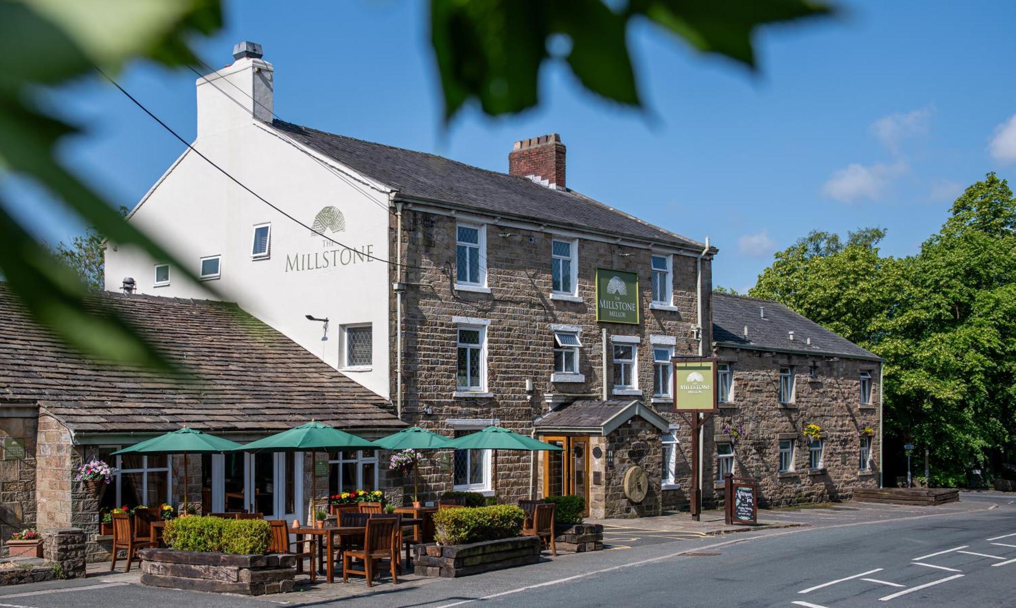 The Millstone, Mellor Hotel Blackburn  Eksteriør billede The Millstone Inn
