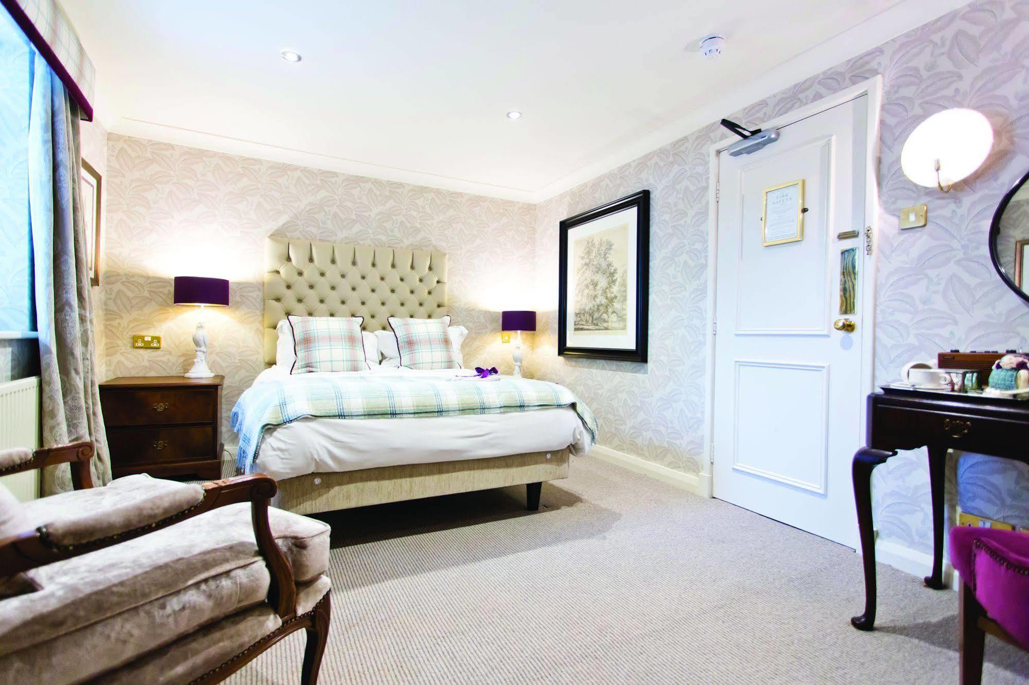 The Millstone, Mellor Hotel Blackburn  Eksteriør billede A bedroom at The Old parsonage